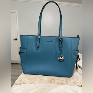 Michael Kors Elegant Blue Tote Bag